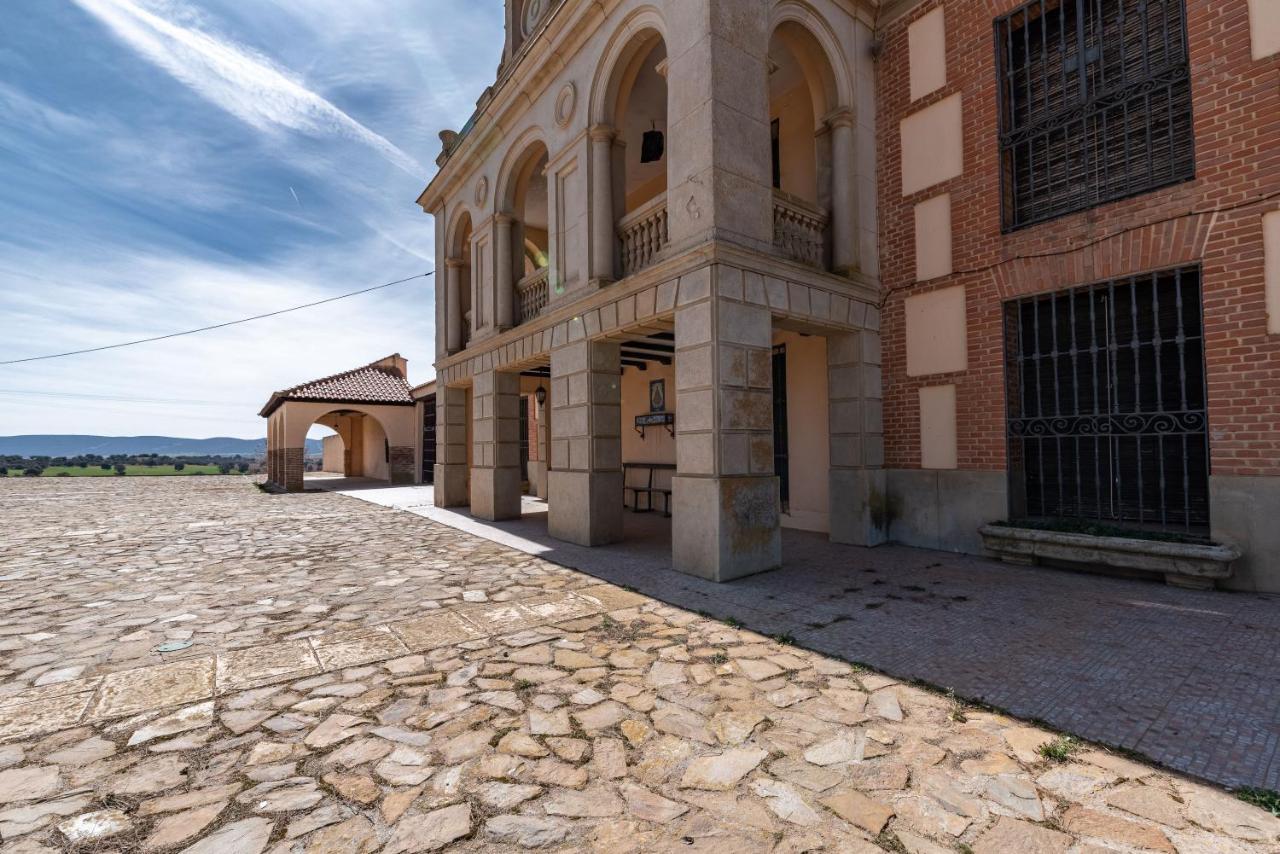 Finca Casa Rural De La Mata Toledo Exterior photo